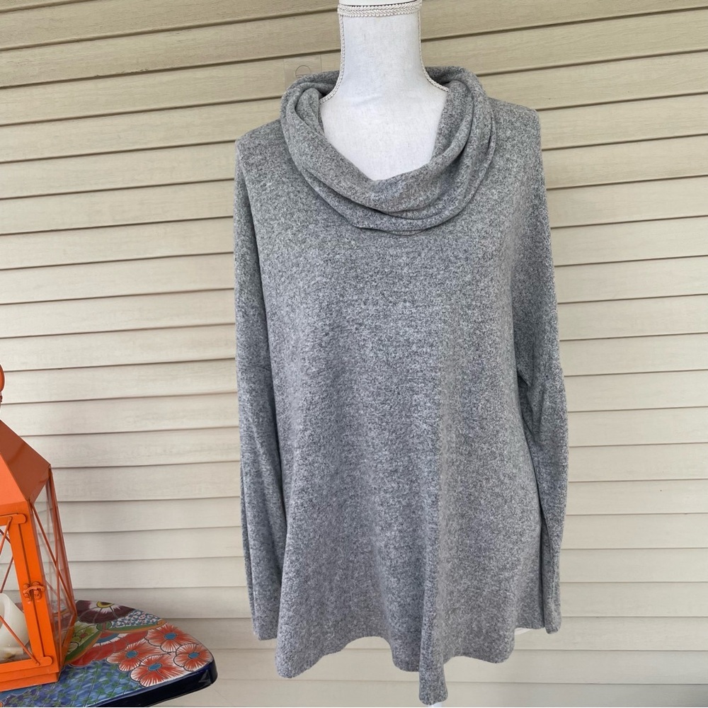 Fashion to Figure Cowl Neck Top Size 1 (1X)